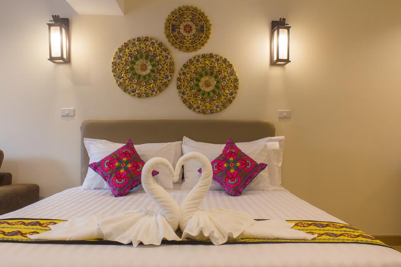 Suan Dok Gate Guesthouse Чиангмай Экстерьер фото