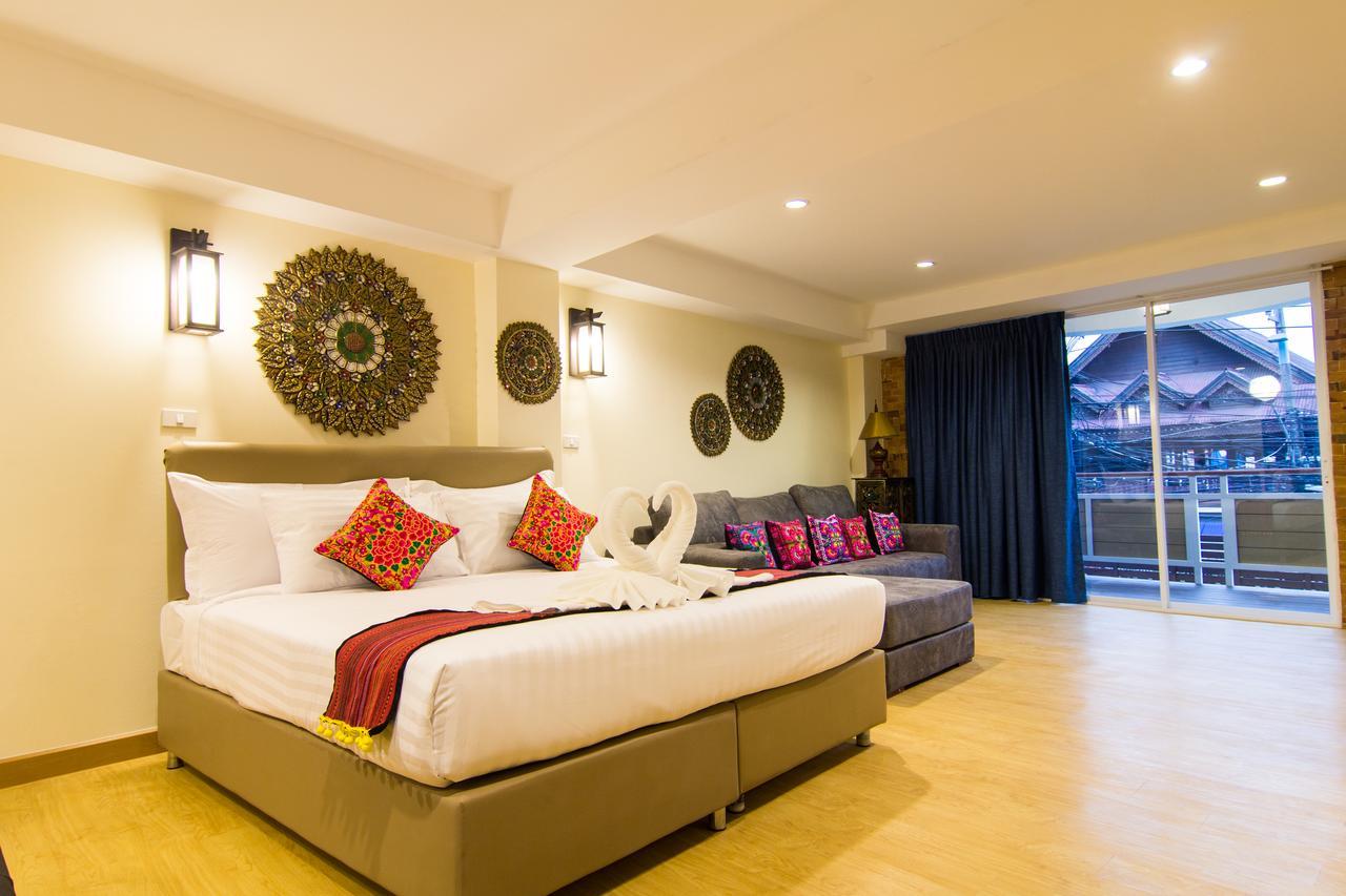 Suan Dok Gate Guesthouse Чиангмай Экстерьер фото