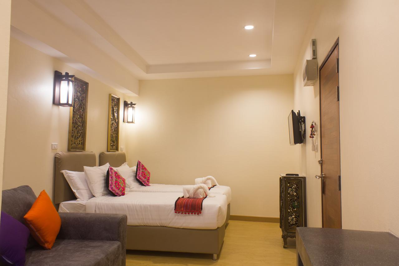 Suan Dok Gate Guesthouse Чиангмай Экстерьер фото